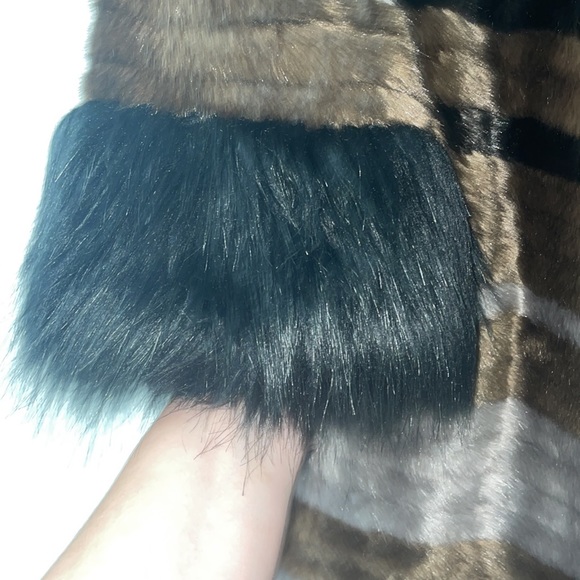 Vintage ADRIENNE LANDAU Fox Fur Jacket - Picture 6 of 15